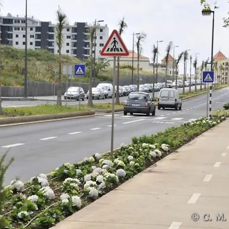 Appartamento Sunny Bayhill With Swimming Pool