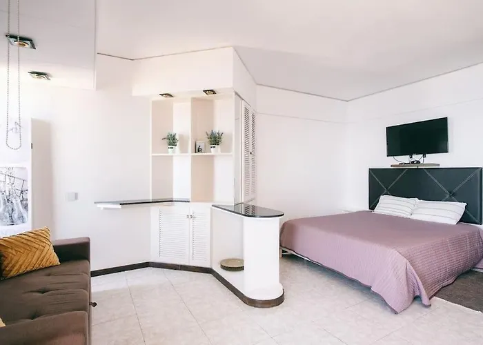 Sunny Bayhill With Swimming Pool Apartament *